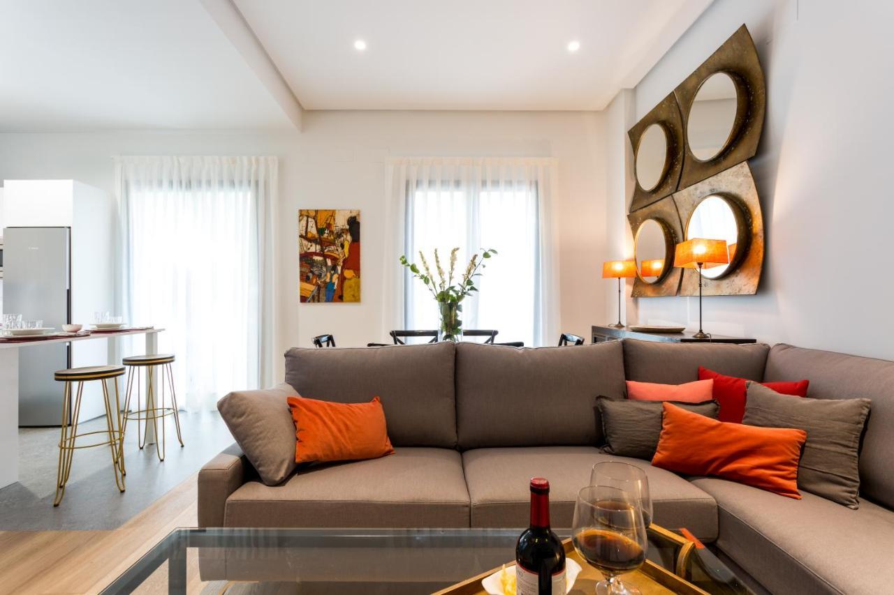 Apartamentos Rg Plaza De Espana Σεβίλλη Εξωτερικό φωτογραφία