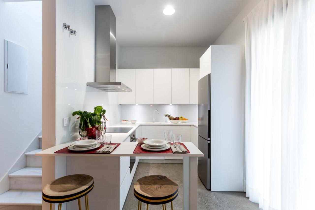 Apartamentos Rg Plaza De Espana Σεβίλλη Εξωτερικό φωτογραφία