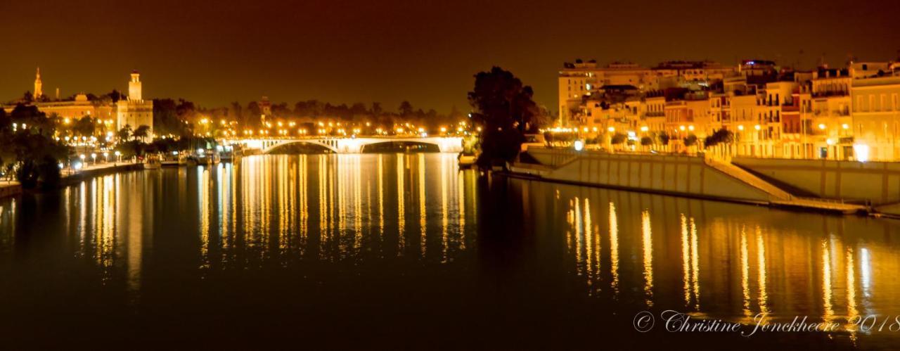 Apartamentos Rg Plaza De Espana Σεβίλλη Εξωτερικό φωτογραφία